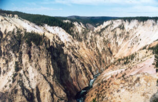 «Κρυμμένα» ενεργά ρήγματα στο Yellowstone – Εκεί βρίσκεται ένα από τα πιο επικίνδυνα υπερηφαίστεια στον κόσμο