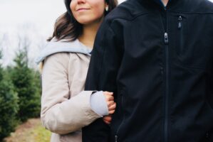 Γιατί οι άνδρες διστάζουν περισσότερο από τις γυναίκες να μοιραστούν αρνητικά νέα – Νέα μελέτη