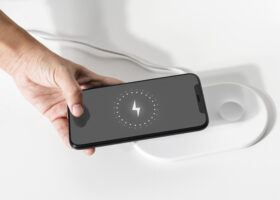 4 σημάδια που δείχνουν ότι χρειάζεστε νέο κινητό – Πώς να διατηρήσετε την μπαταρία σε «φόρμα»