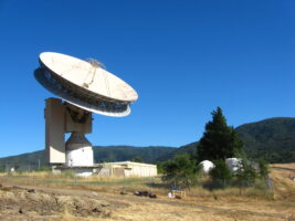 «Ελάτε έχουμε μπέρμπον»: Επιστήμονες από το Κεντάκι έστειλαν μήνυμα σε αστρικό σύστημα προσκαλώντας εξωγήινους 