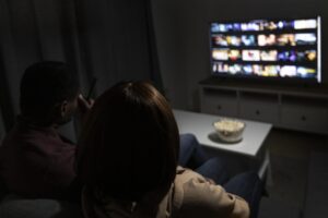 Netflix Top 10 (25/2): Τι βλέπουν οι Έλληνες σήμερα; – Οι ταινίες και οι σειρές που βρίσκονται στην κορυφή