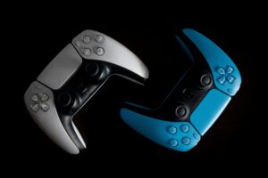 PS5: Ιδιοφυές κόλπο για μην ξεμένει γρήγορα από μπαταρία το χειριστήριό σας