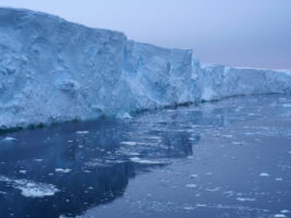 Ο «Παγετώνας της Αποκάλυψης» άρχισε να λιώνει από τη δεκαετία του 1940 – Η αποκάλυψη που ανατρέπει τα δεδομένα