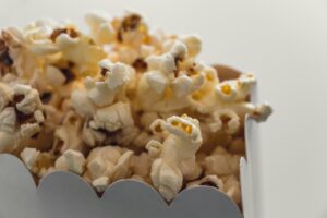 Netflix: 5 ταινίες και σειρές για να δείτε το τριήμερο