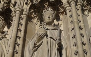 Πώς σώθηκε ο βασιλιάς Ερρίκος Ε΄ της Αγγλίας από μια αξιοσημείωτη μεσαιωνική χειρουργική διαδικασία – Βίντεο