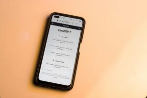 Η αλήθεια πίσω από τις συνομιλίες στο ChatGPT – Οι «μυστικοί κανόνες» πριν από κάθε διάλογο
