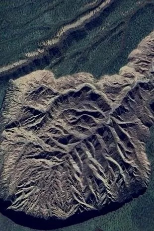 κρατήρας Batagaika