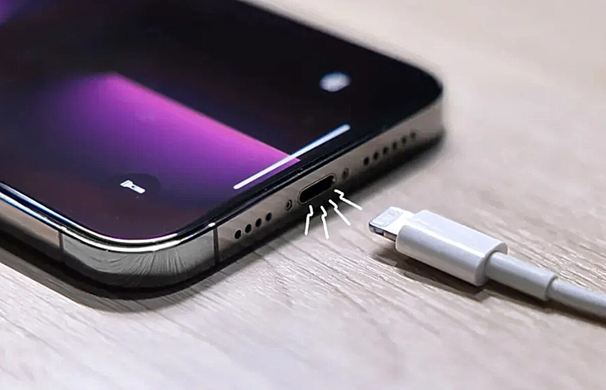 iPhone, καλώδιο φόρτισης