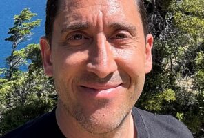 Άνδρας με θανατηφόρα αλλεργία στα φιστίκια άλλαηξε τη ζωή του τρώγοντας 4 φιστίκια την ημέρα – Τι είναι η πρωτοποριακή μελέτη «απευαισθητοποίησης»