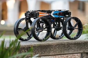 ATMO: Το ρομπότ-drone που μεταμορφώνεται στον αέρα και προσγειώνεται τσουλώντας σε τροχούς