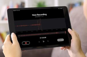Apple: Πώς να χρησιμοποιήσεις τη δική σου συνθετική φωνή σε iPhone, iPad, Mac ή Apple Watch
