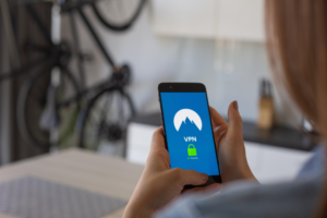 Η Google προειδοποιεί όλους τους χρήστες smartphone για τα VPN – Ελέγξτε αυτήν τη λίστα