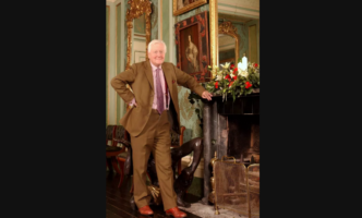 Σερ Μπέντζαμιν Σλέιντ: Ο 79χρονος αριστοκράτης που ψάχνει σύζυγο «20 χρόνια νεότερη» με αυστηρούς κανόνες