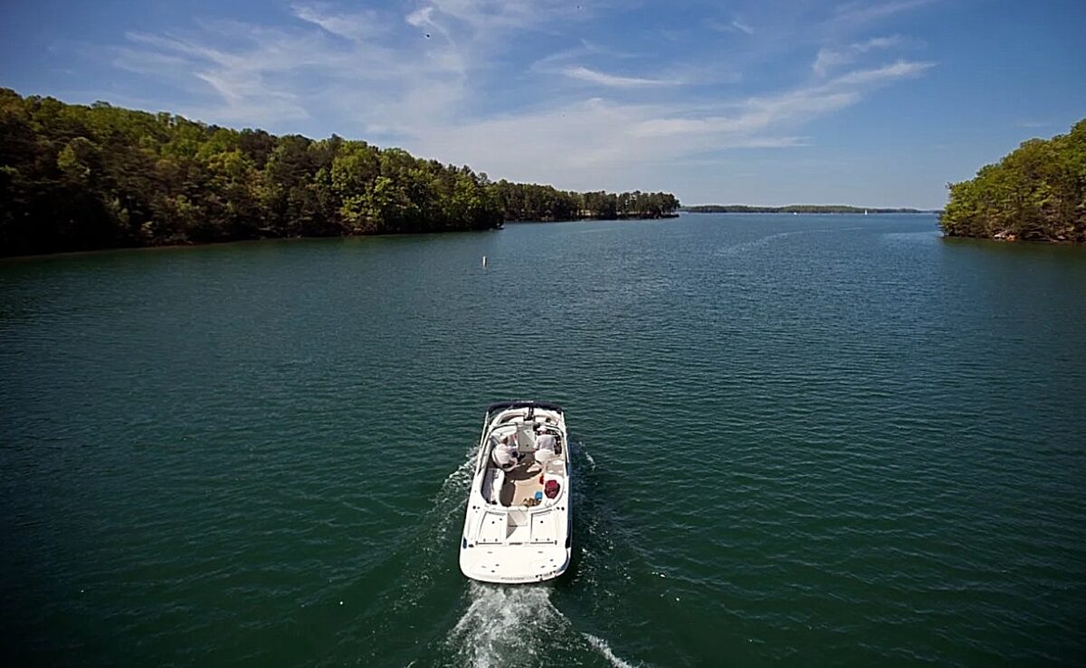 Lake Lanier: Το σκοτεινό παρελθόν και οι θρύλοι που στοιχειώνουν τη Γεωργία