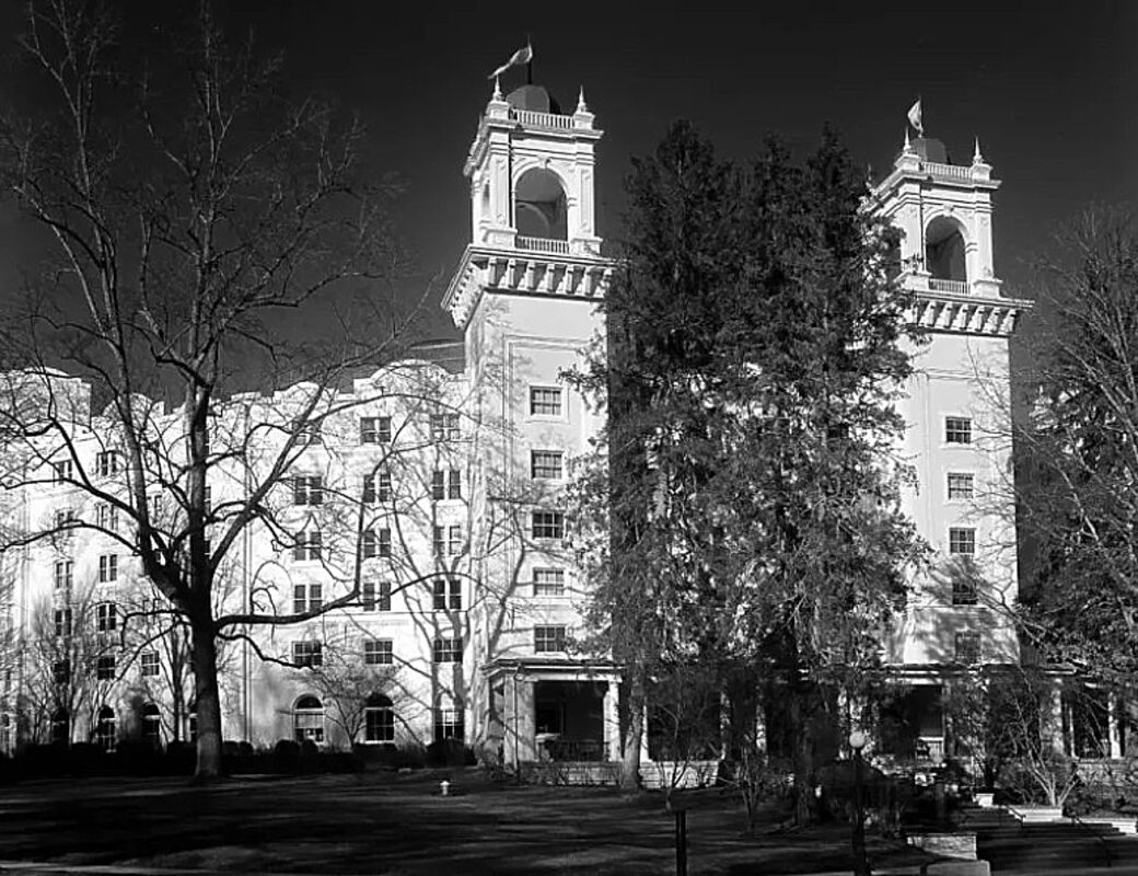 στοιχειωμένο ξενοδοχείο