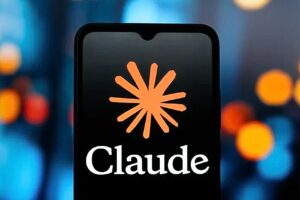 Ρώσος χάκερ «ξεκλείδωσε» το Claude και το μετατρέπεψε σε πλατφόρμα αυτόματων κυβερνοεπιθέσεων