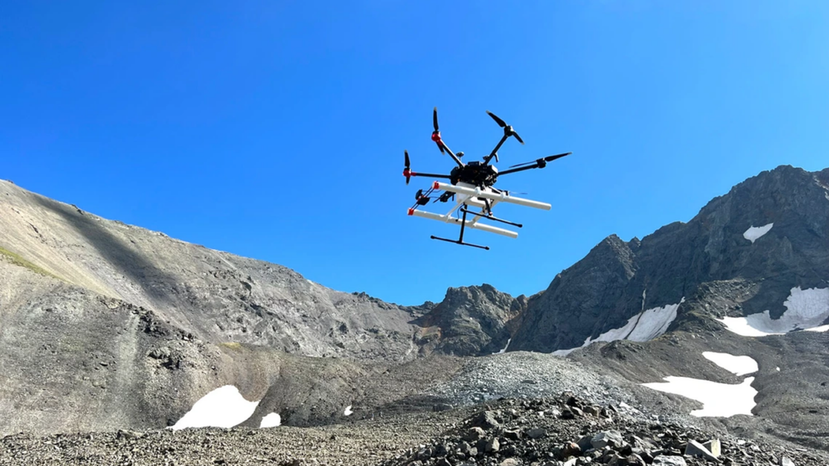 Tο ραντάρ ενός drone μπορεί να «δείξει» με ακρίβεια στα διαστημικά σκάφη πού να κάνουν γεωτρήσεις για νερό στον Άρη