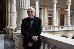 Περηφάνια για τον πρωτοποριακό ρόλο της τεχνητής νοημοσύνης εκφράζει ο νομπελίστας Φράνσις Χάλζεν